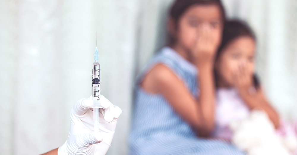 CoVID-19 Vaccins: Poursuivre la longue histoire de l’expérimentation médicale sur les enfants. les autorités locales peuvent vacciner les enfants placés en famille d’accueil contre la volonté des parents 7516e522-1159-47cd-9d15-3bce60841a08