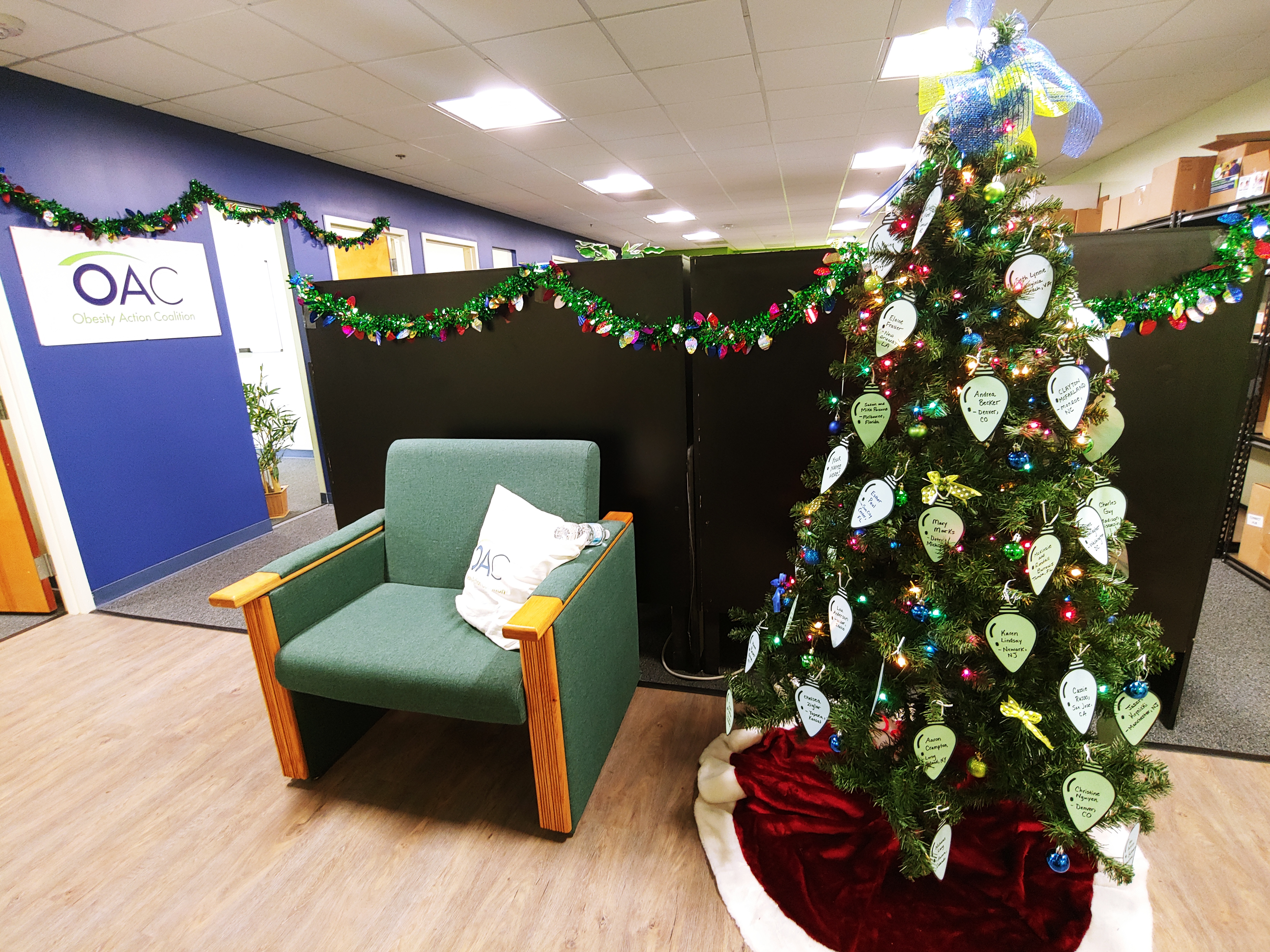 Time is running out to make your tax-deductible, year-end donation to the OAC that will also help us decorate our holiday tree!