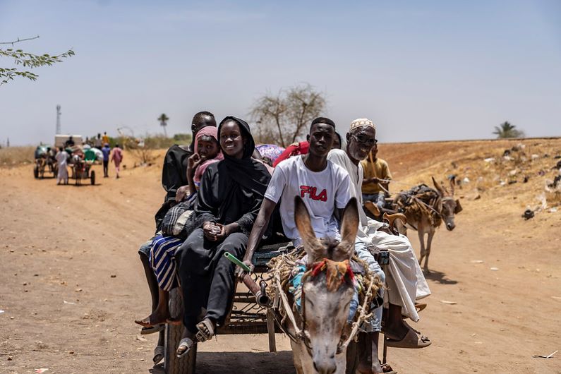 People displaced from Sudan at the border with South Sudan.