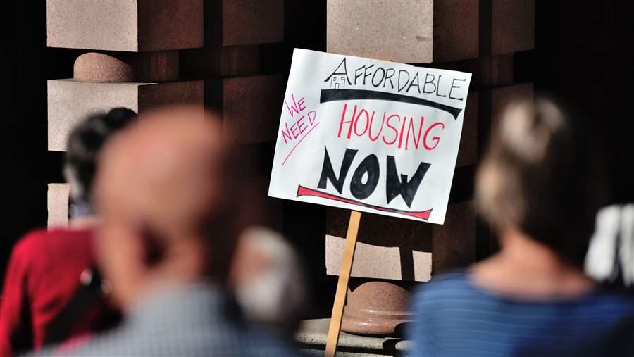 sign asking for housing