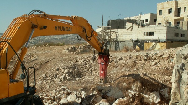 Construction in the settlement of Adam (AKA Geva Binyamin)